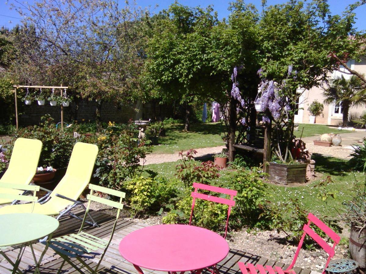 Bed and Breakfast La Rosaliere Chabournay Esterno foto